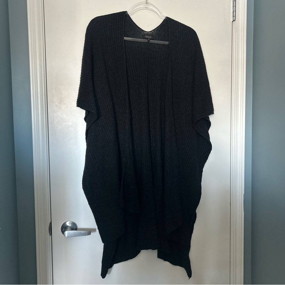 T.Babaton (Aritzia) Cashmere Blend Black Knit Draped Shawl